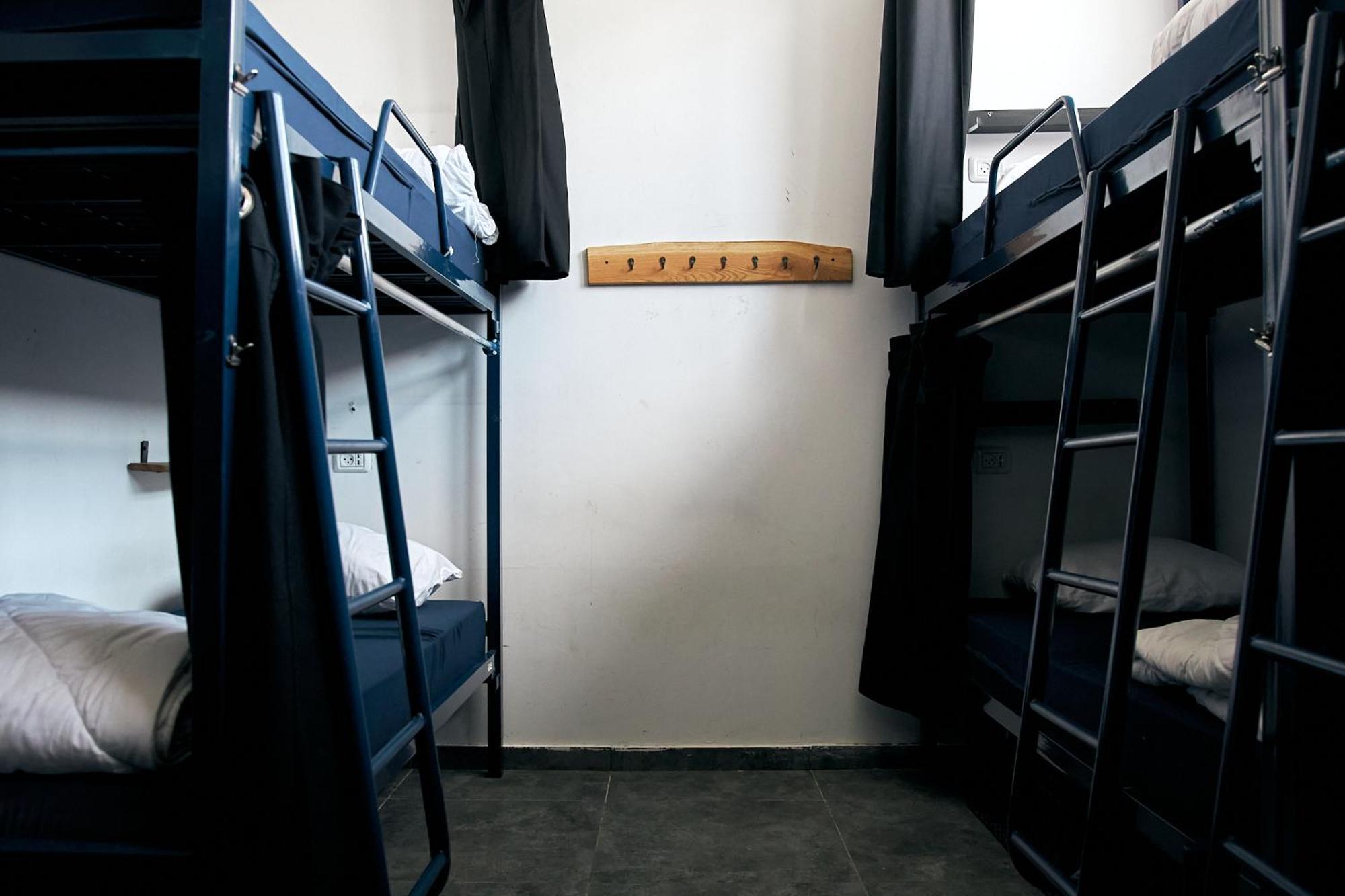 Jungle Jaffa Hostel Age 18 To 45 Тель-Авів Екстер'єр фото