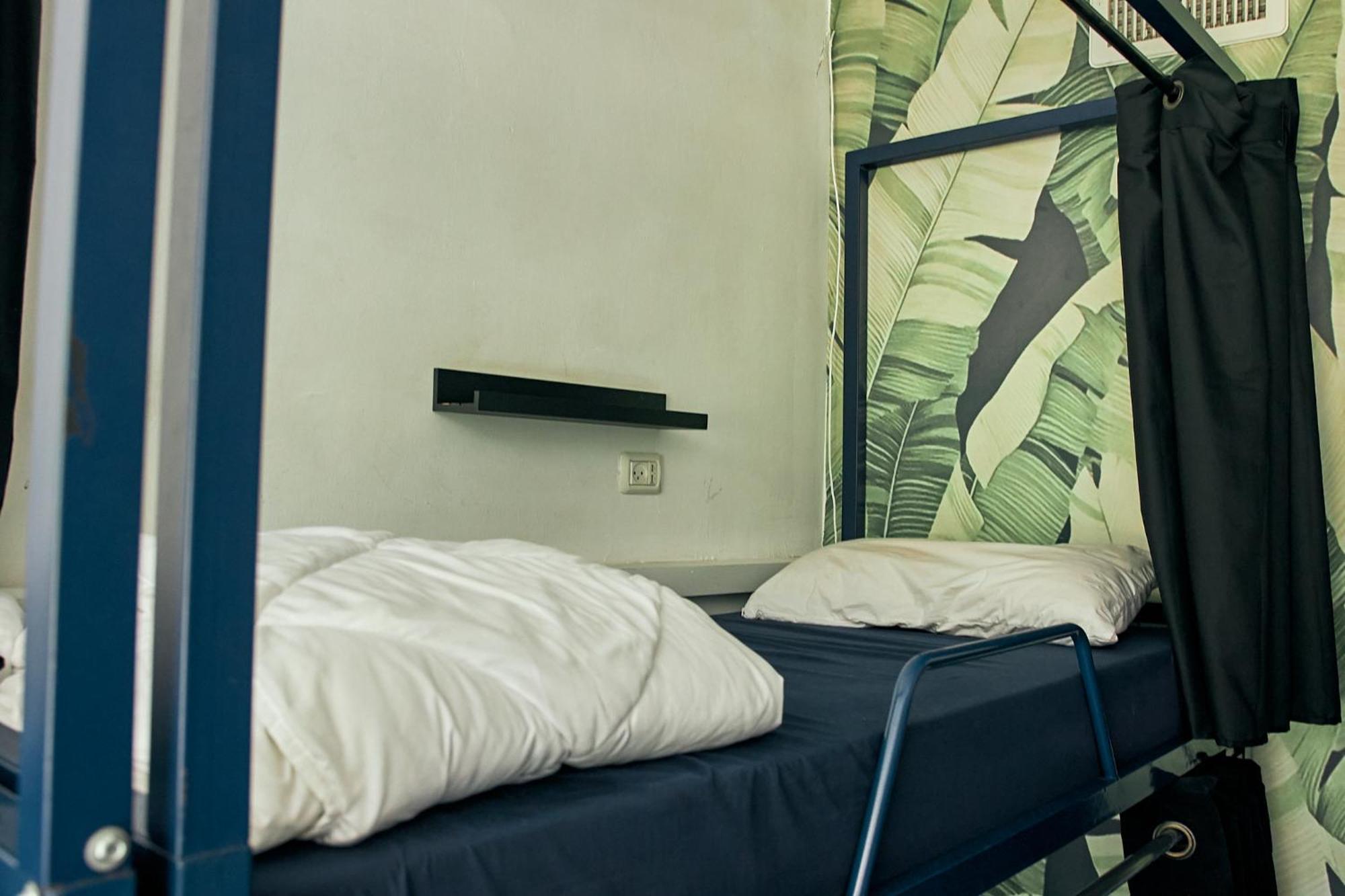 Jungle Jaffa Hostel Age 18 To 45 Тель-Авів Екстер'єр фото